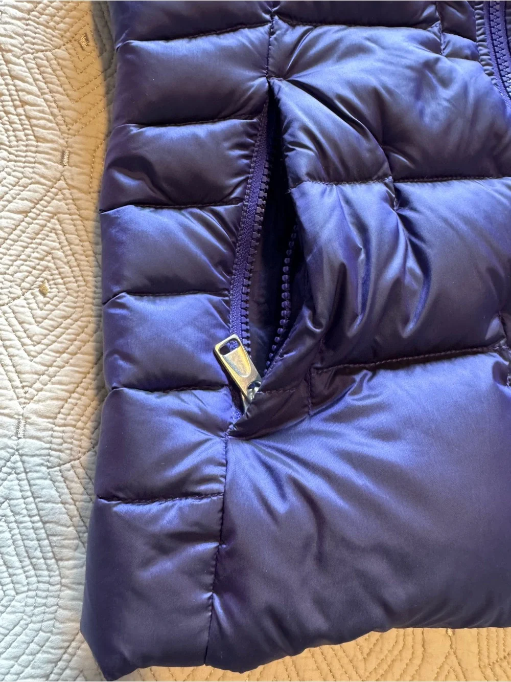 The North Face Purple 550 Down Puffer Vest Youth/ Junior Size M (10/12)